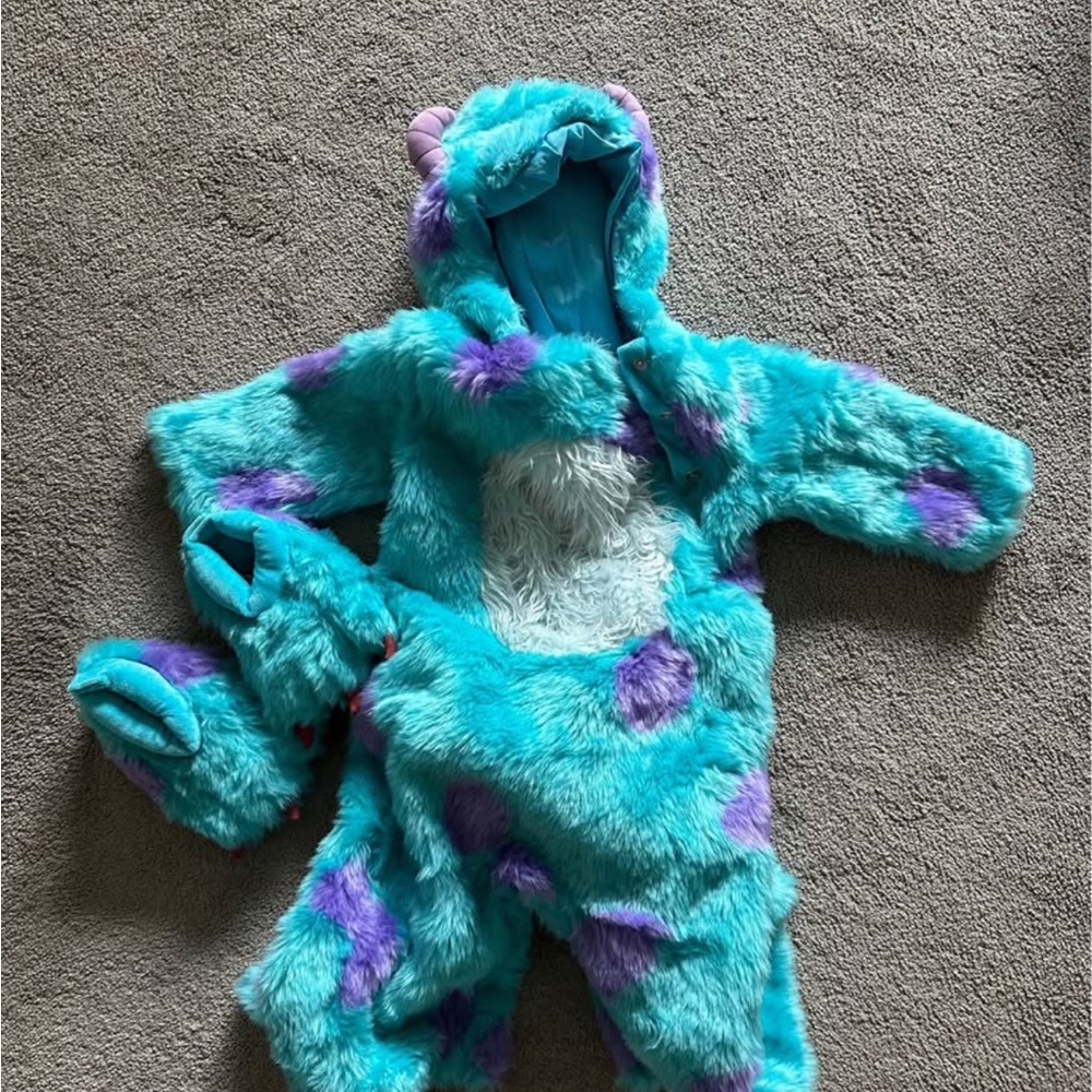 Pottery barn kids sully costume - NWOT